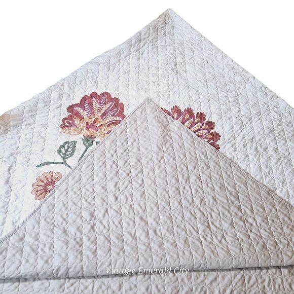 Vtg Double Full size Curio Quilt Reversible Flower Embroidered Bedspread Blanket - Picture 7 of 15